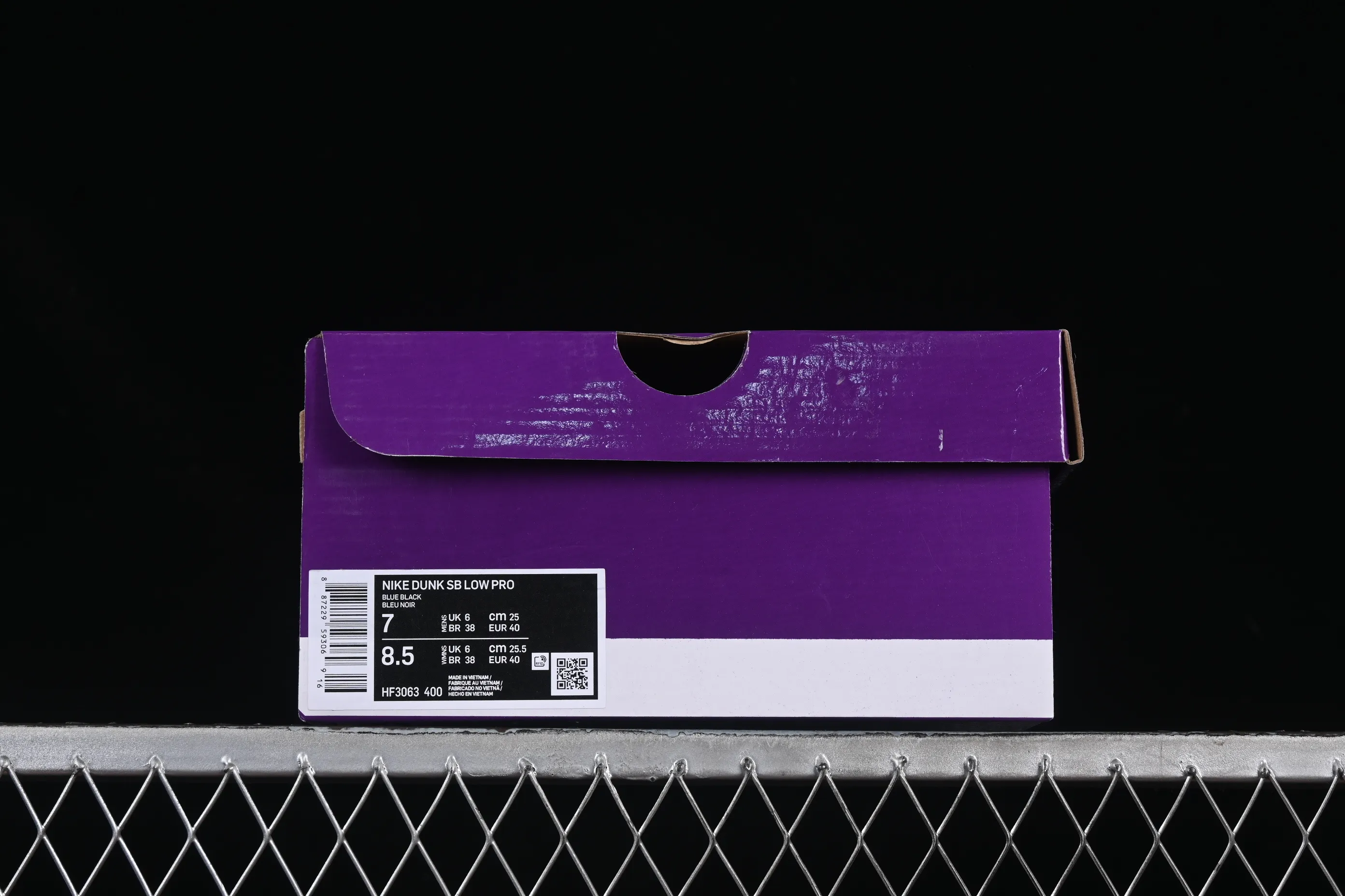 All Categories Nk SB Dunk Series Nk SB Dunk Low Low-top sneakers Nike SB Dunk Low "Aluminum" Black, blue and white hook Low-top casual sneakers HF3063-400